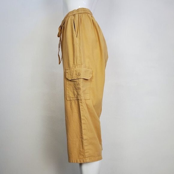 NEW Vintage Y2K Collections Etc. Tan Cargo Capri Pants - Picture 1 of 7